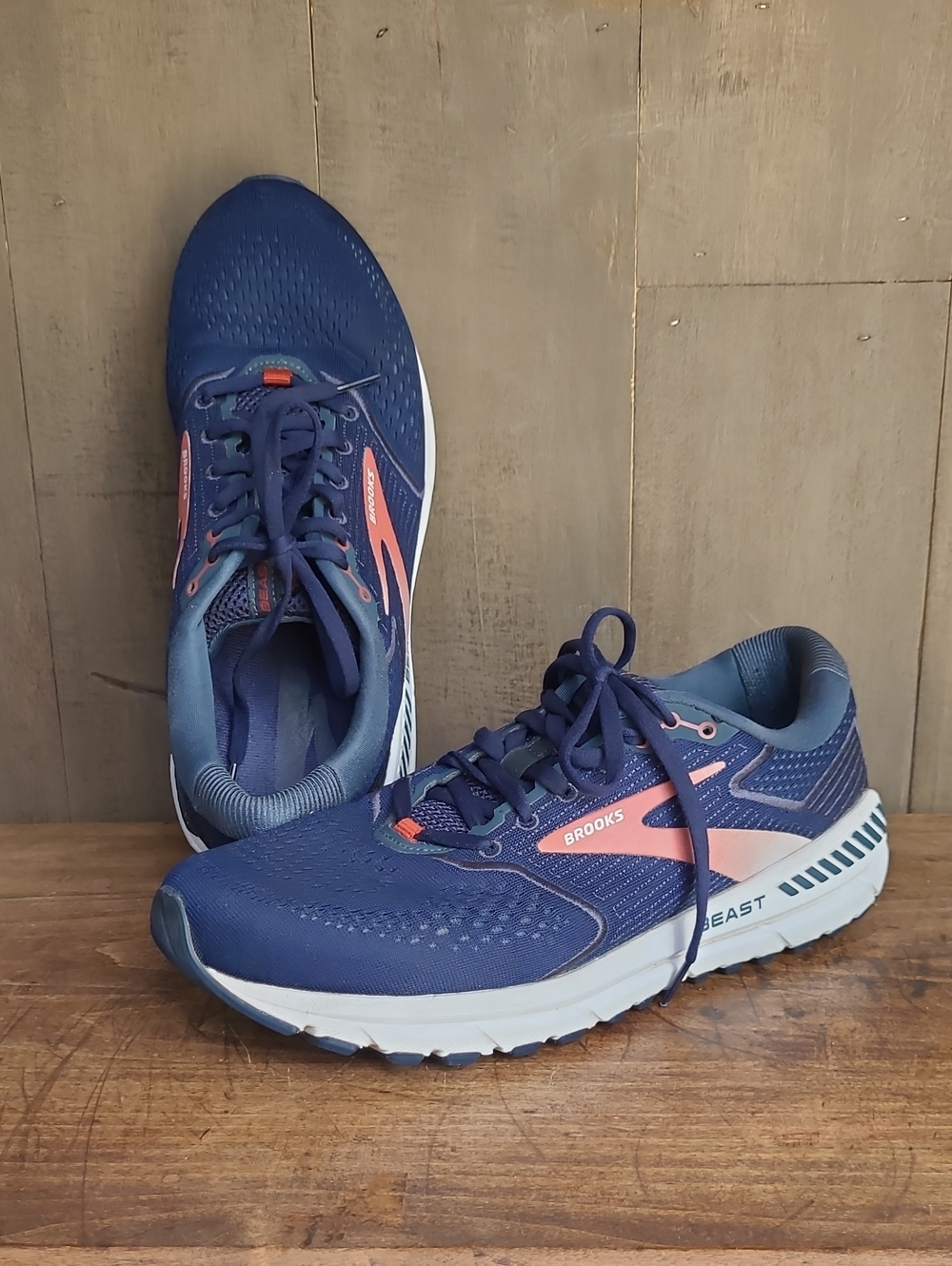 Brooks Beast 20 Running Shoe Men's sz 10.5 Blue Athletic Walking Sneakers